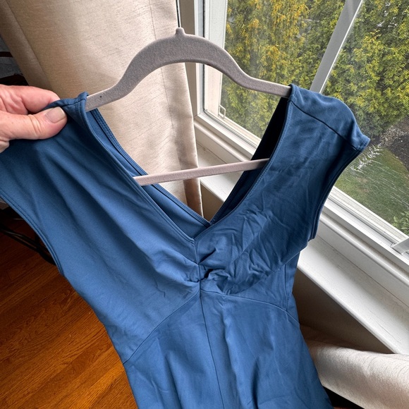 Patagonia Bandha dress. Beautiful cadet blue - Picture 4 of 4